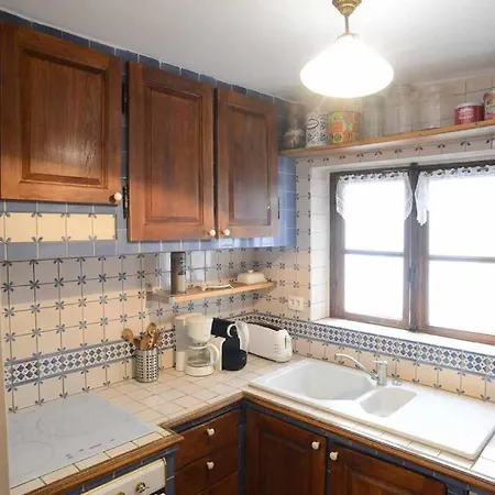 Апартаменты Typical Marais 3 Bedroom - Beaubourg *