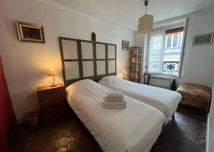 Διαμέρισμα Typical Marais 3 Bedroom - Beaubourg Παρίσι