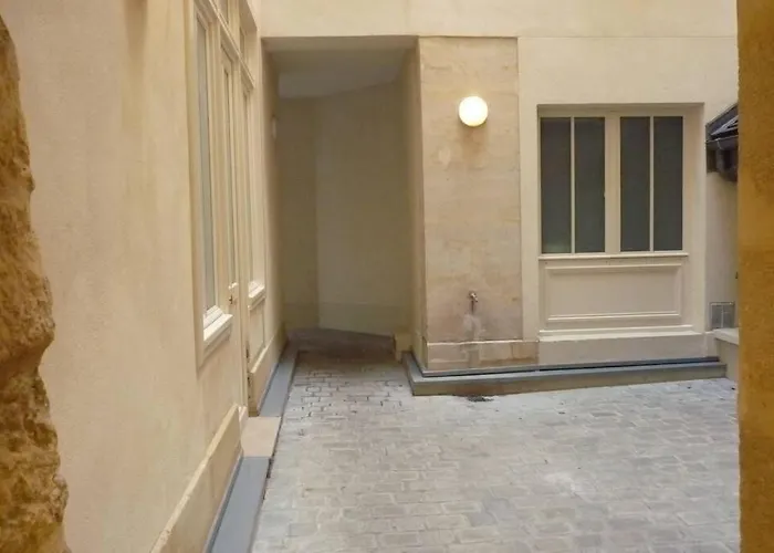 Typical Marais 3 Bedroom - Beaubourg Διαμέρισμα *